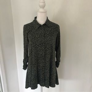 NEW! NEW DIRECTION Women’s Green/Black Animal Print Button Down Tunic Sz S
